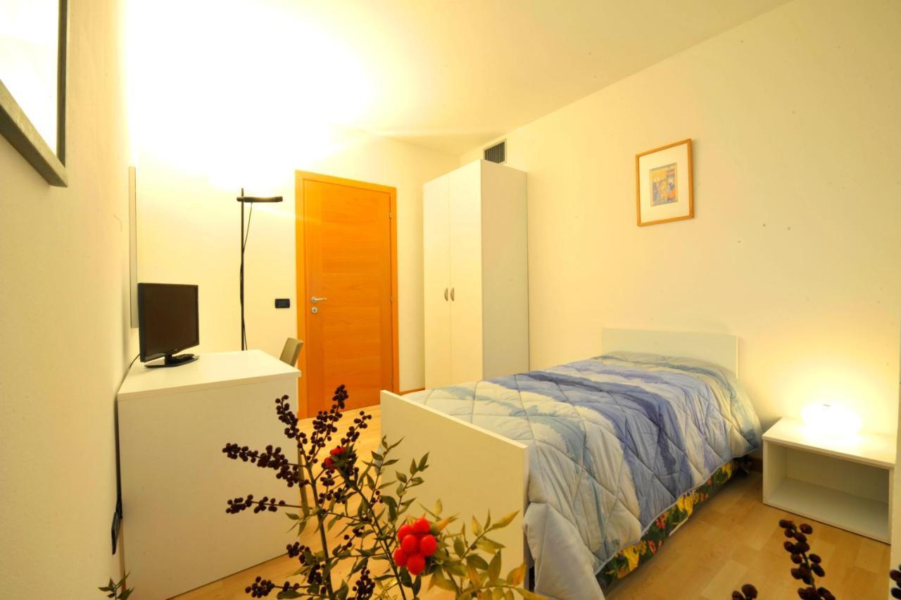 Bed And Breakfast La Sosta Ponte San Nicolò Стая снимка