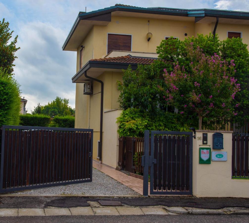 Bed And Breakfast La Sosta Ponte San Nicolò Екстериор снимка