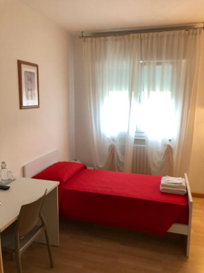Bed And Breakfast La Sosta Ponte San Nicolò Екстериор снимка